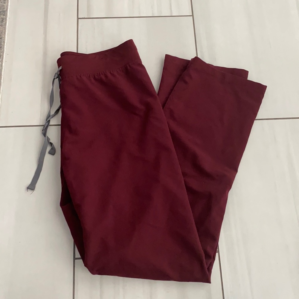 Figs burgundy small tall Livingston scrub pants